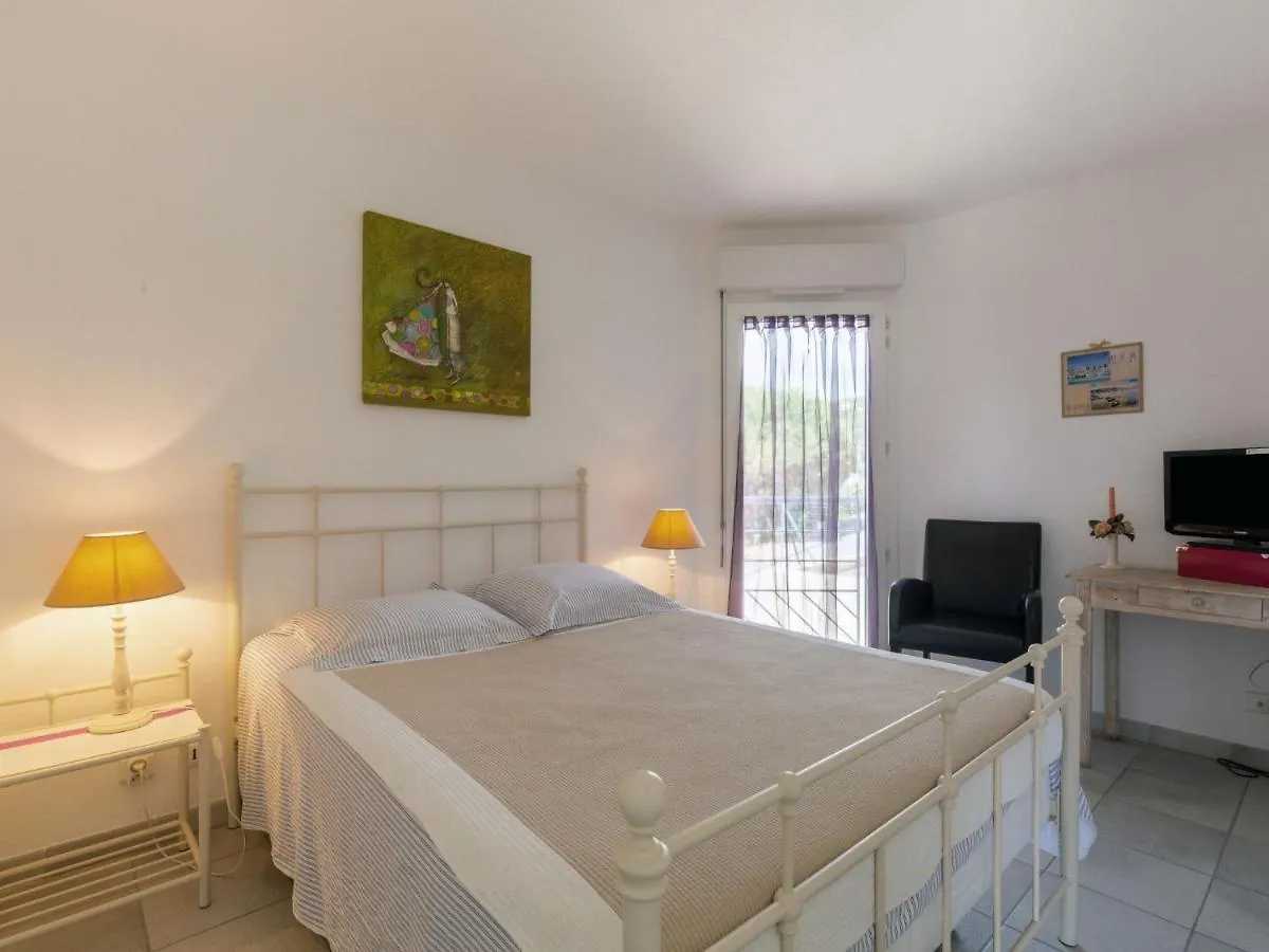 Apartment Les Mas De La Mer-4 By Interhome Saint Aygulf