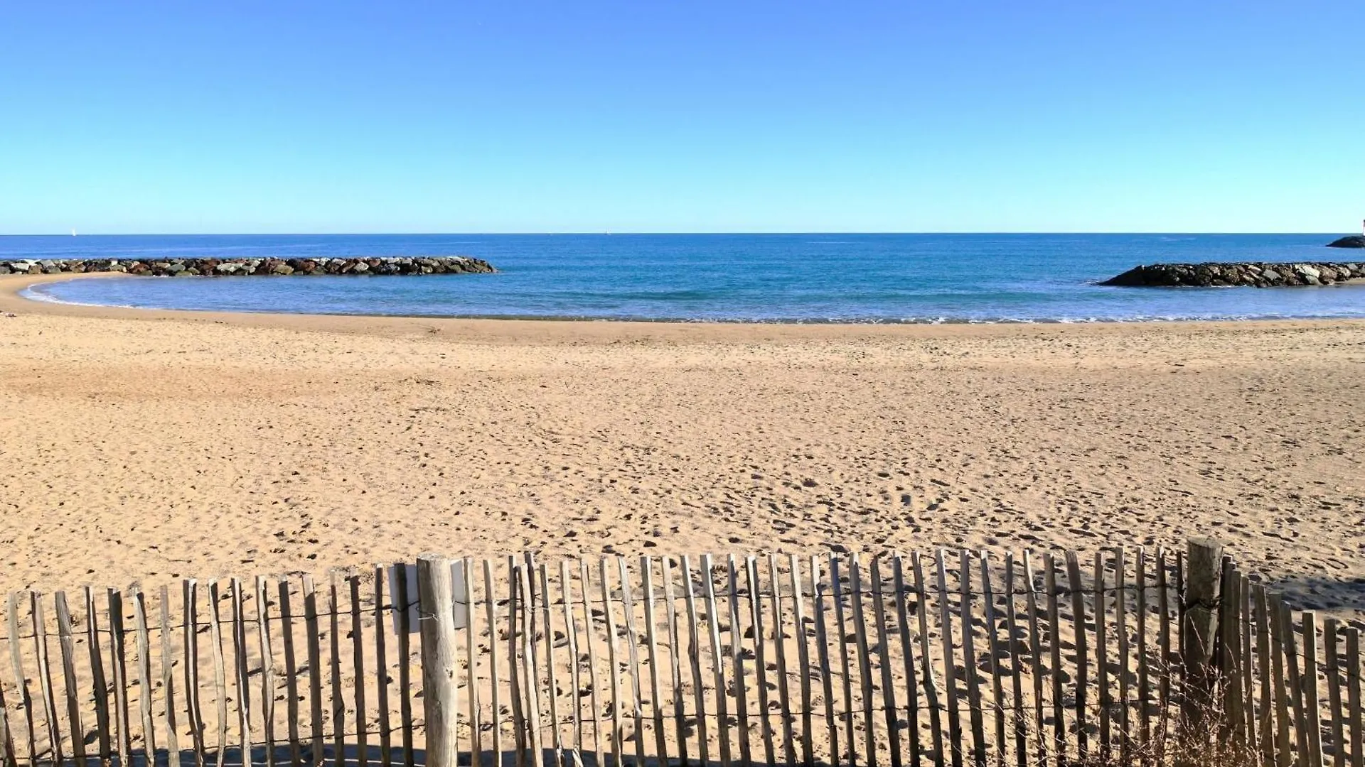 Apartment Les Mas De La Mer-4 By Interhome Saint Aygulf France