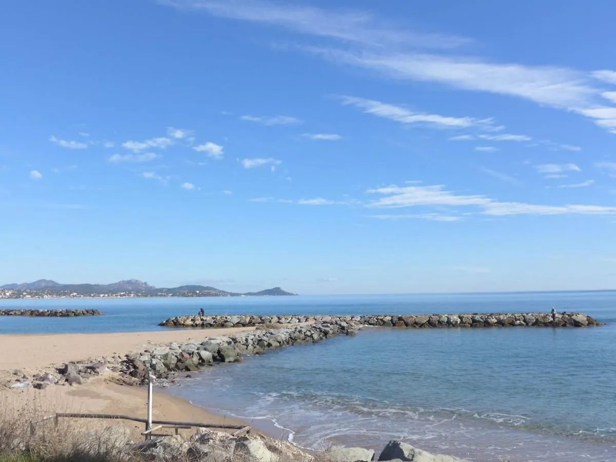 Apartment Les Mas De La Mer-4 By Interhome Saint Aygulf